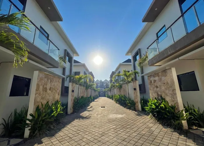 Private 3br By Pandawa チャングー